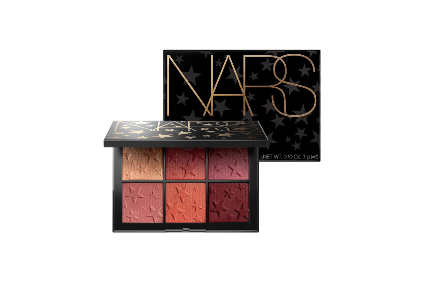 Pantone 2023 Viva Magenta Makeup